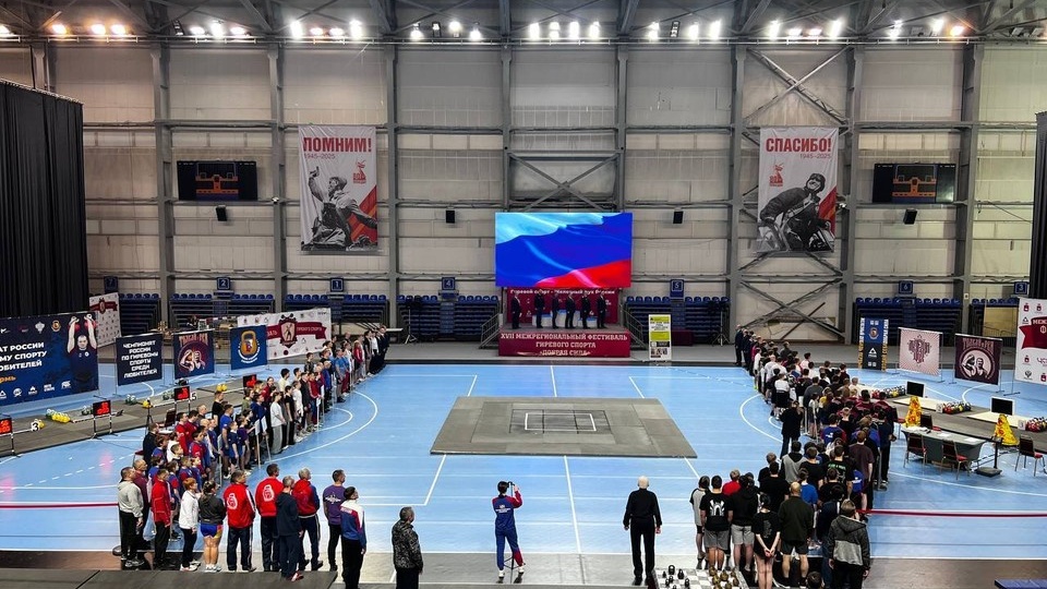 Объединяет людей, развивает спорт: в Перми прошел 17-й межрегиональный фестиваль гиревого спорта «Добрая Сила»