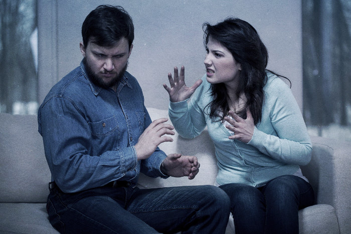 — Заявление я на тебя написала! И плевать, что ты — мой муж. За все ответишь!