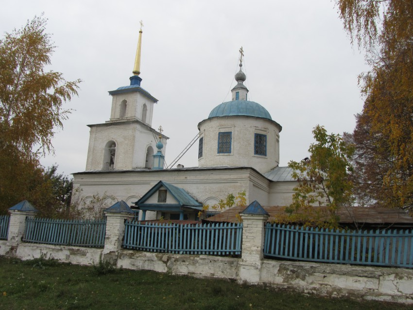 Храм святителя Гурия в селе Богатырево. Построен в 1826 году, находился в тяжёлом состоянии: протекала крыша, отслаивались фрески, трескались стены, купола угрожали обрушением. Из открытых источников.