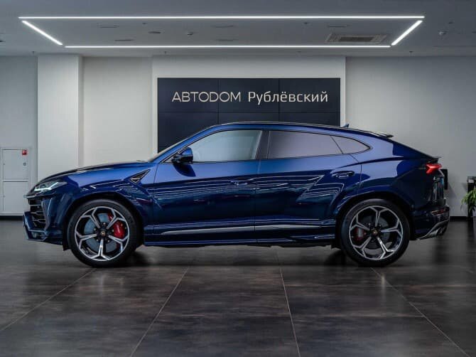  Lamborghini Urus