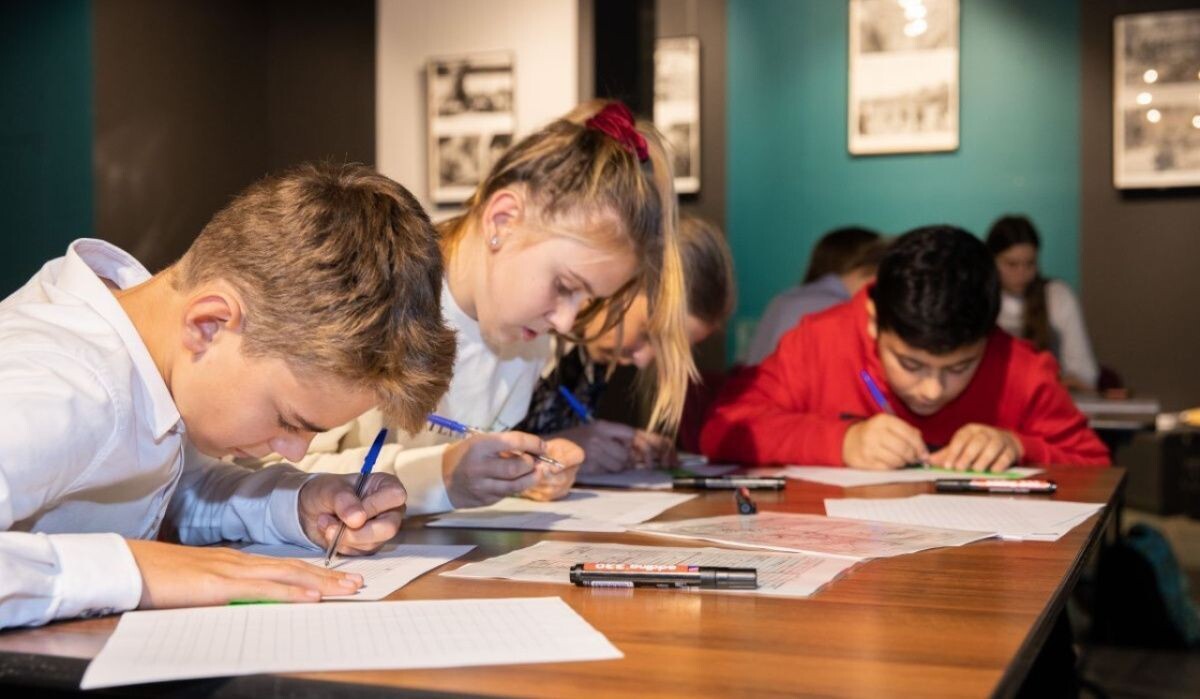     Урок на площадке «Школьный музей Победы» Источник: victorymuseum.ru Автор фото: Пресс-служба Музея Победы