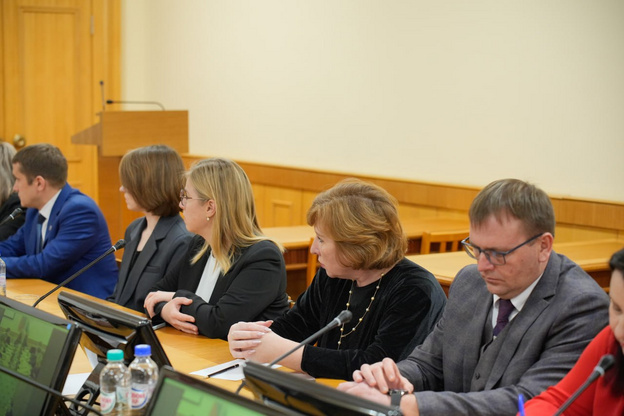    Губернатор Кировской области отчитался о первых решениях по итогам прямой линии