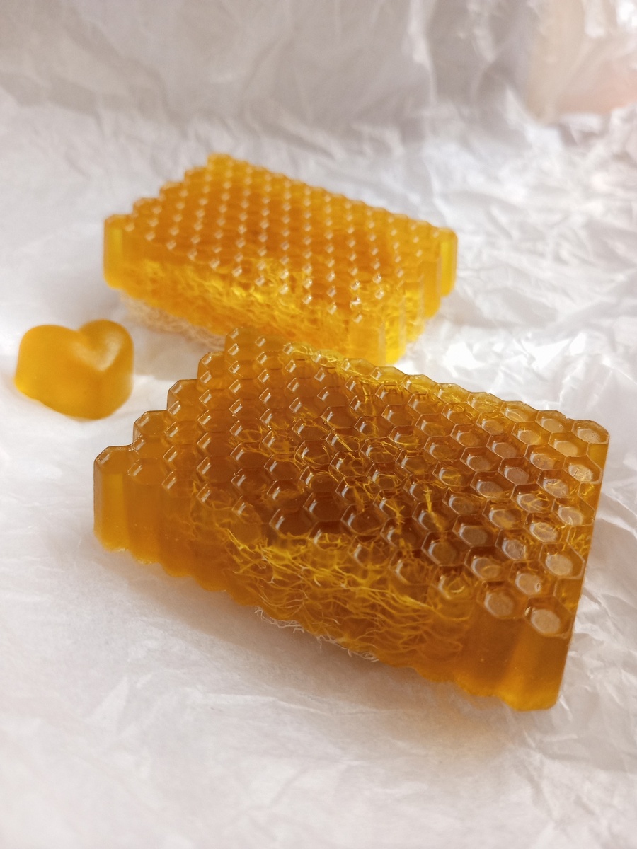 Медовое мыло из моего авторского курса