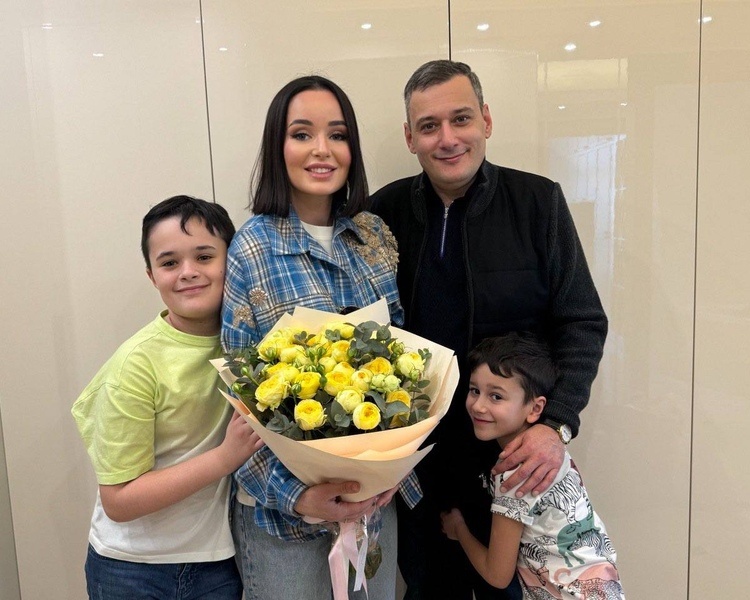     Губернатор Александр Хинштейн признался, как проведет Новый 2026 год