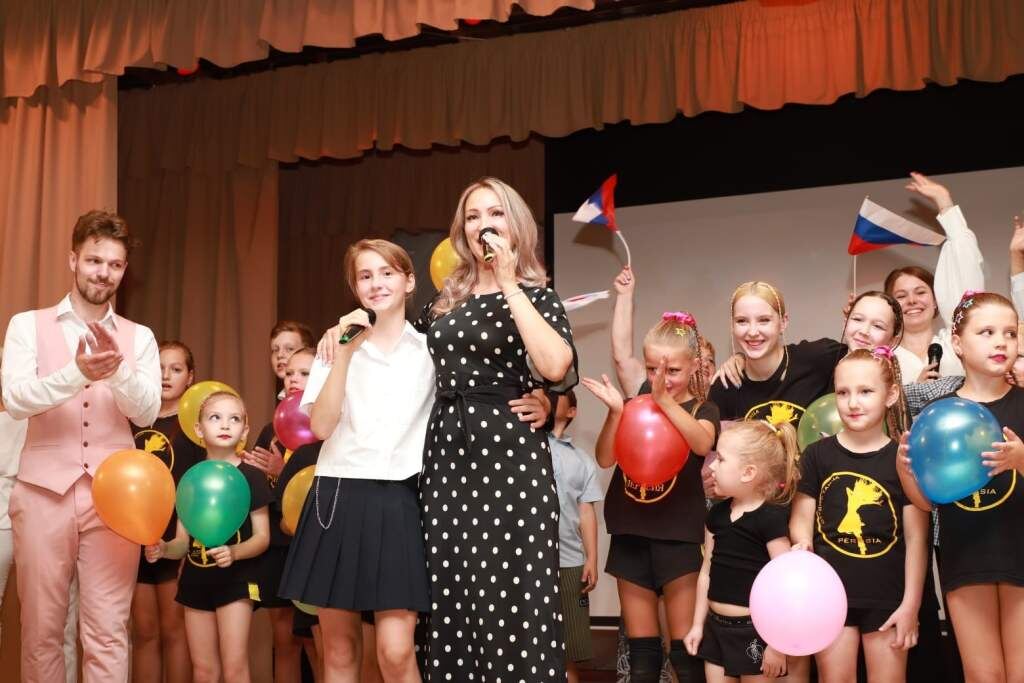     С коллективом “Отражение” Светлана Журавка