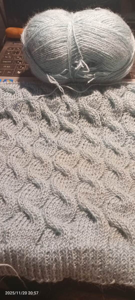 Перед будущего плечевого изделия