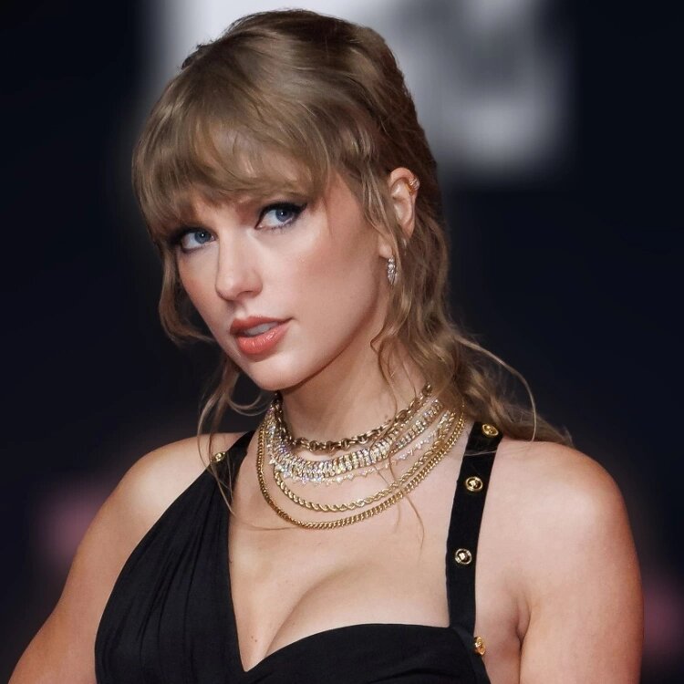 ФОТО: певица Тейлор Свифт📷

