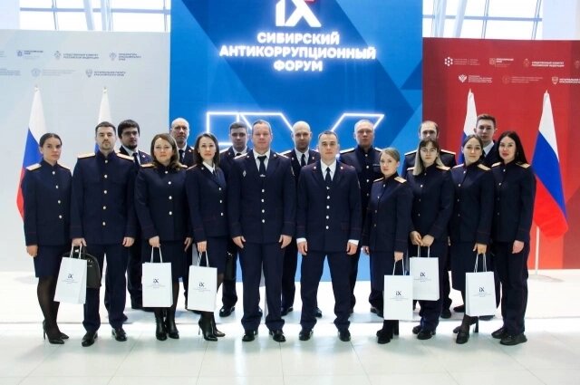    В завершение участники мероприятия приняли резолюцию, включив в неё озвученные экспертами мнения по вопросам профилактики. Фото: ГСУ СК России по Красноярскому краю и Республике Хакасия