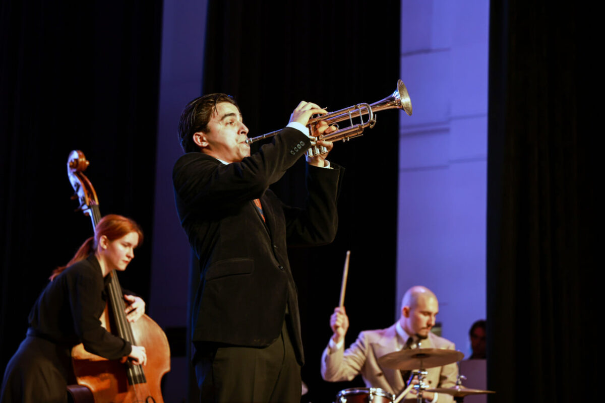    прослушивание конкурсантов // фото: комитет фестиваля «Мир Джаза»