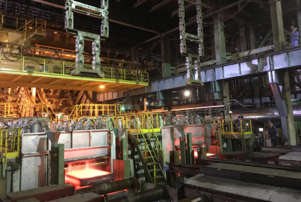 Автоматическая система верхней подачи затравки для литья на заводе Baosteel. Источник: Primetals