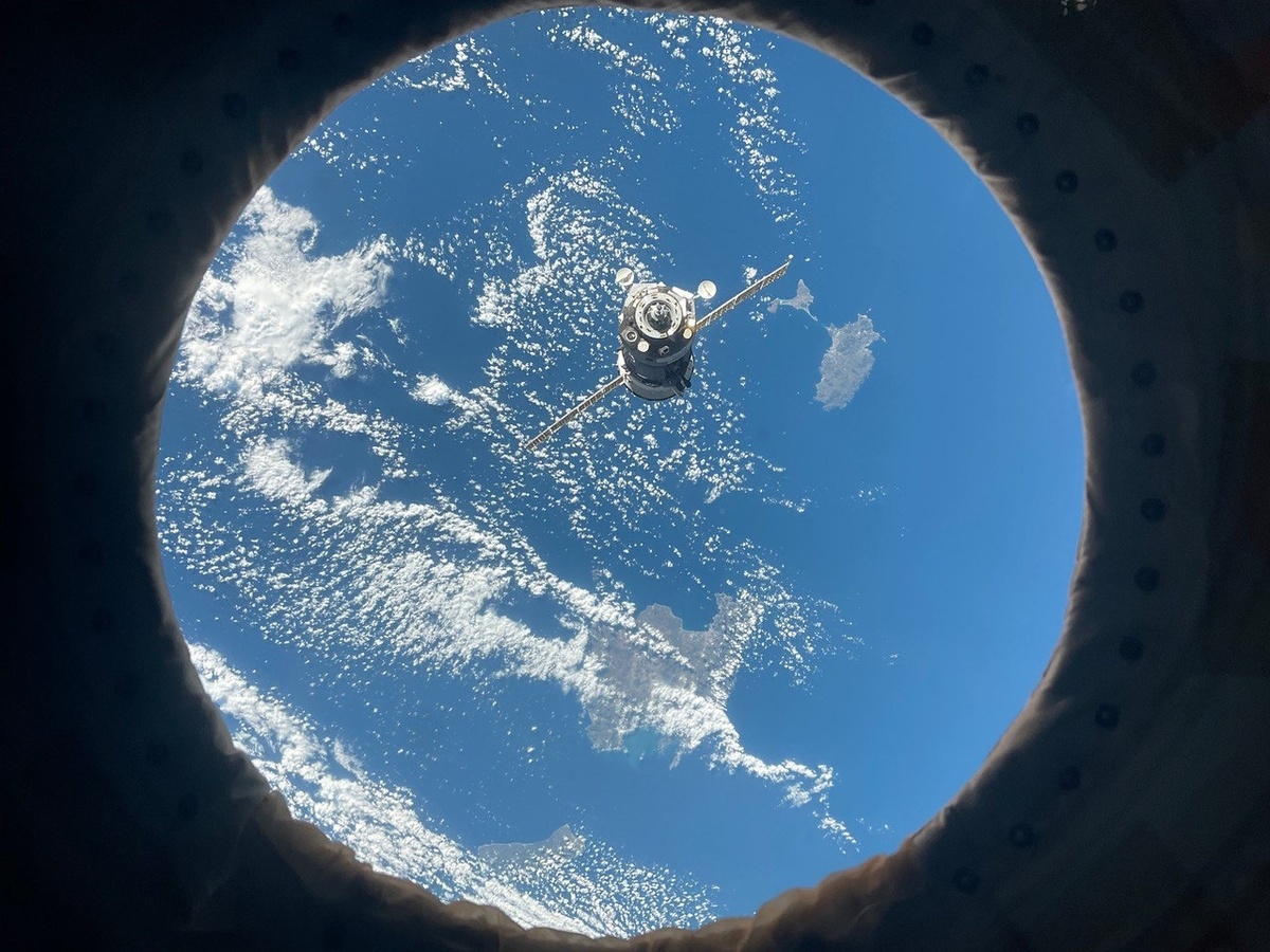 Фото: космонавт Олег Платонов