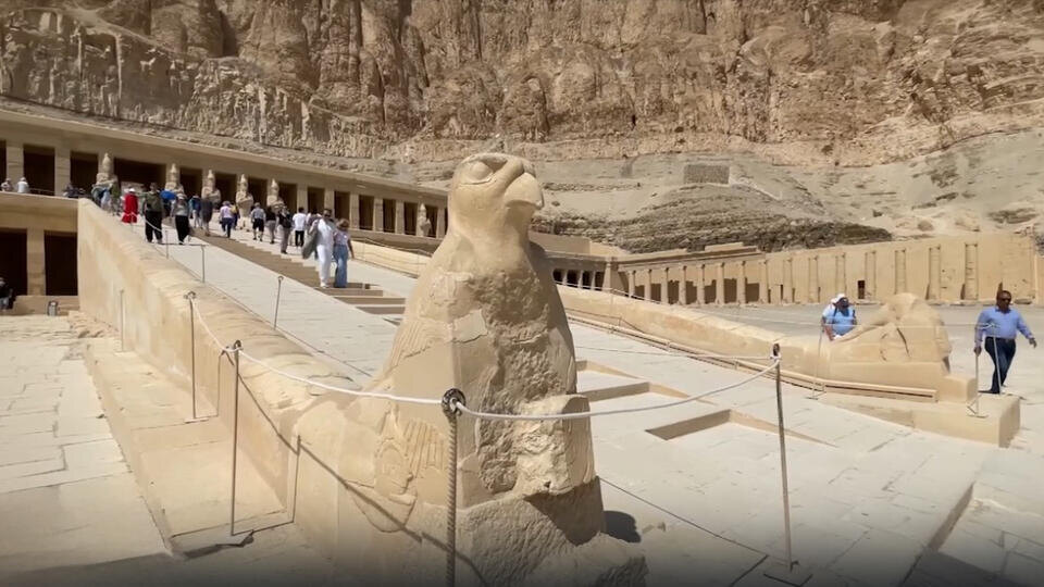 ФОТО: Кадр из программы "Загадки человечества", РЕН ТВ