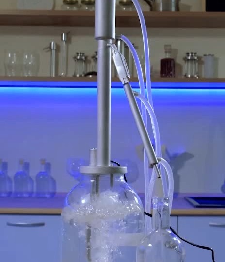 Самый компактный самогонный аппарат на банку «Пионер»