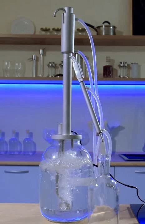 Стоимость самогонного аппарата примерно 6 252 руб.