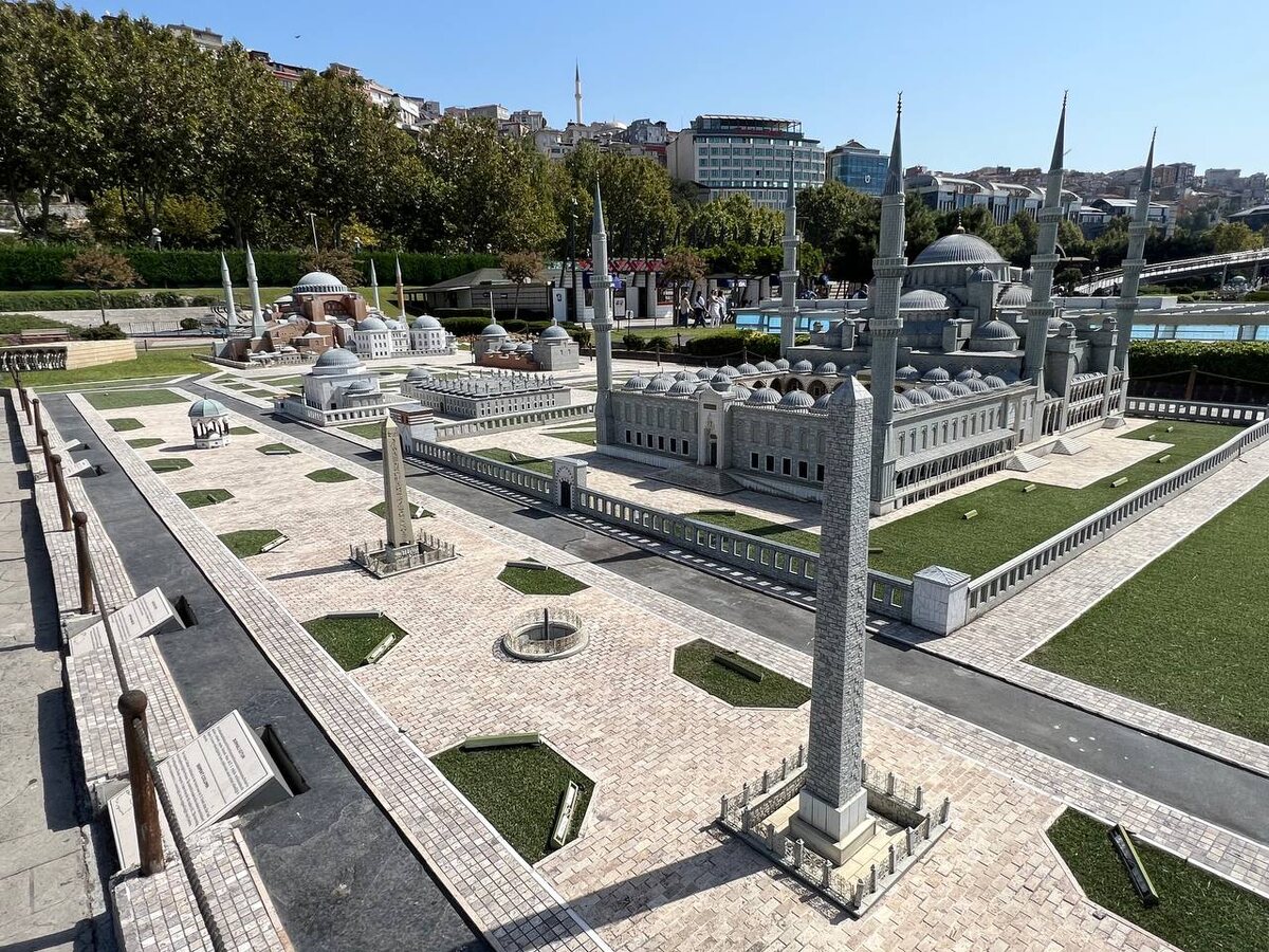 Площадь Султанахмет в Стамбуле