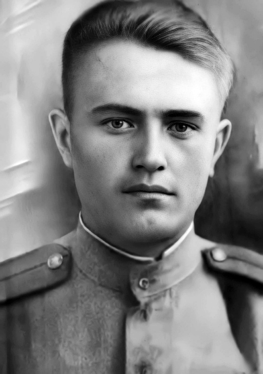 Герой Советского Союза Лазарев Георгий Меркурьевич