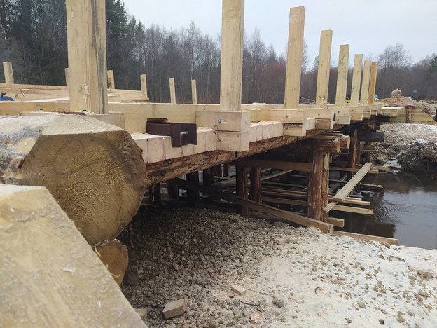    В Нагорском районе завершают ремонт деревянного моста через Орловицу