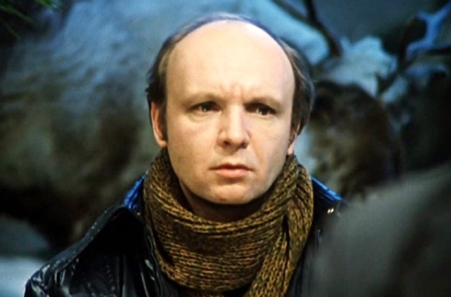 Андрей Мягков в роли Хвостова