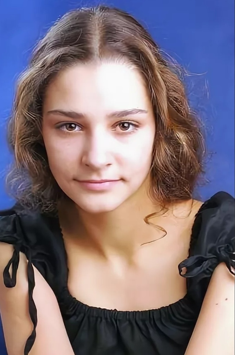 Глафира Тарханова в школьные годы