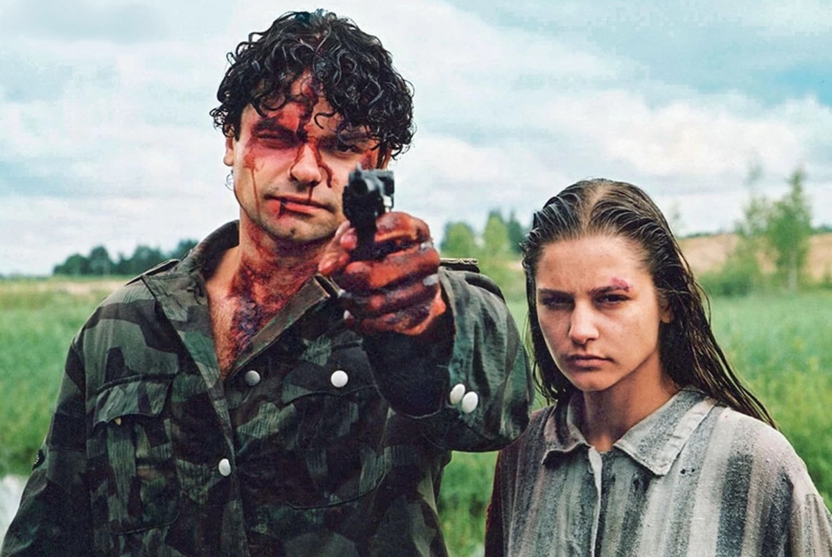 Глафира Тарханова и Алексей Фаддеев, кадр из сериала «Громовы»