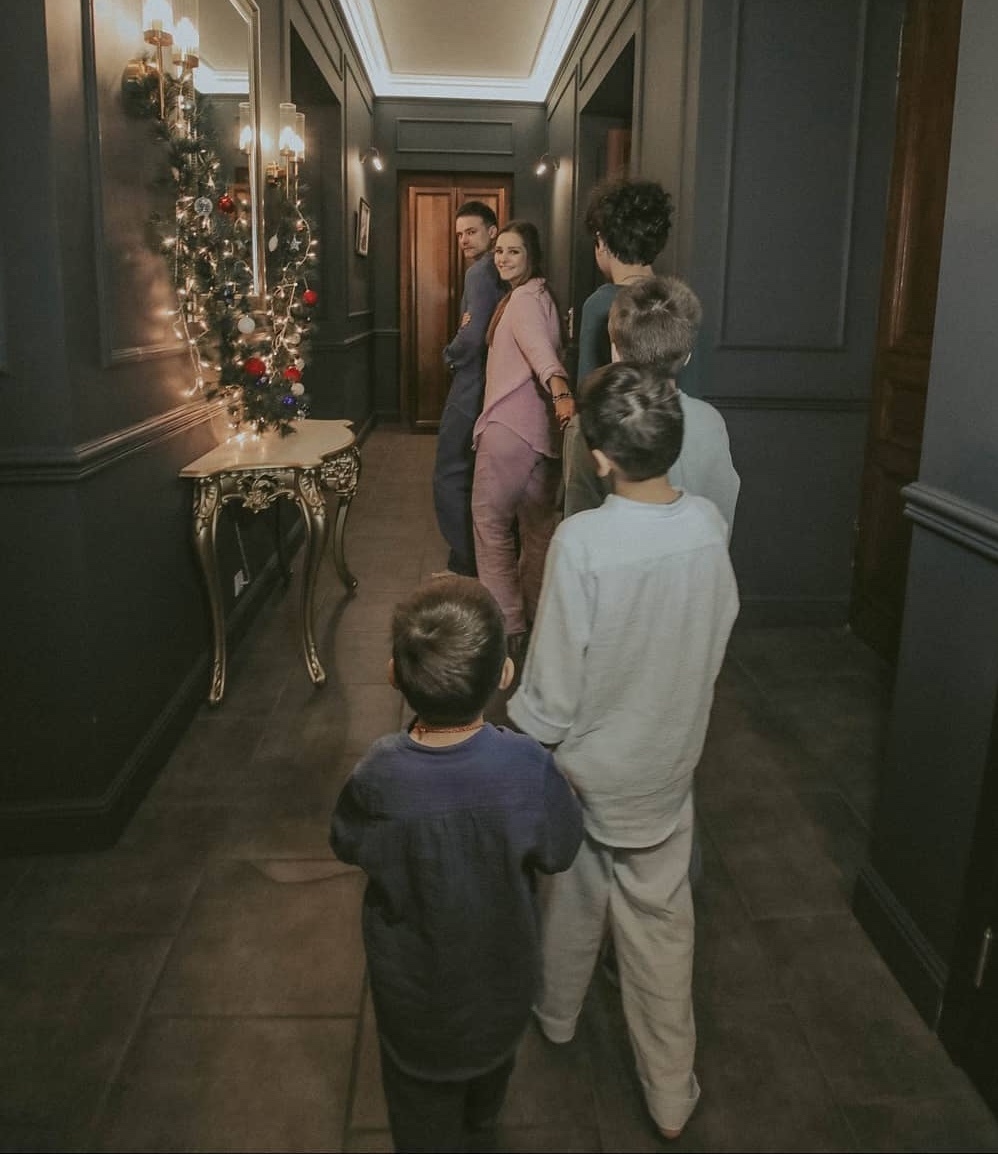 Глафира Тарханова и Алексей Фаддеев с детьми