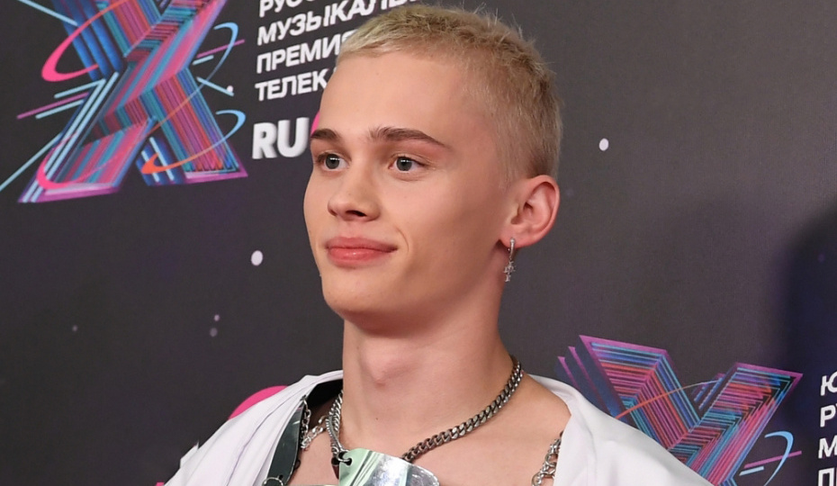 Считают копейки: кто из уехавших из России артистов остался без работы