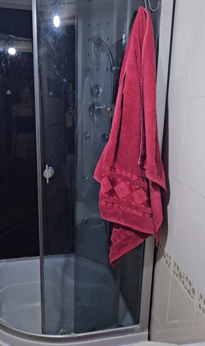 Нашла видео, которое делала в день заселения. Скриншот с него