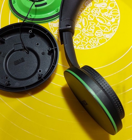 Наушники Microsoft Xbox Wireless Headset после очумелых ручек.