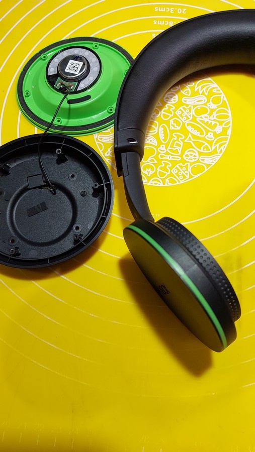 Продолжаю разборку наушников Microsoft Xbox
