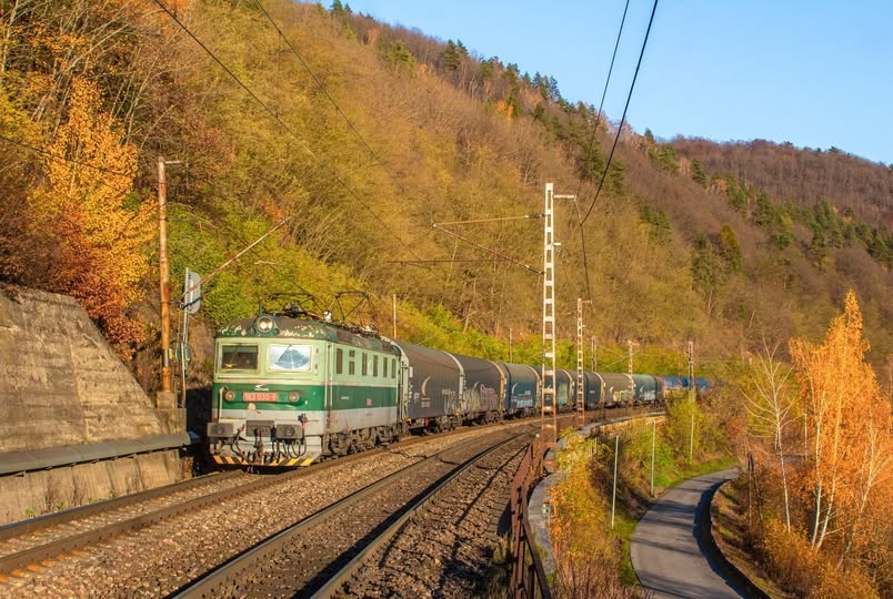 Источник группа ФБ "Železnice a vlaky", фото Viktor Šesták 