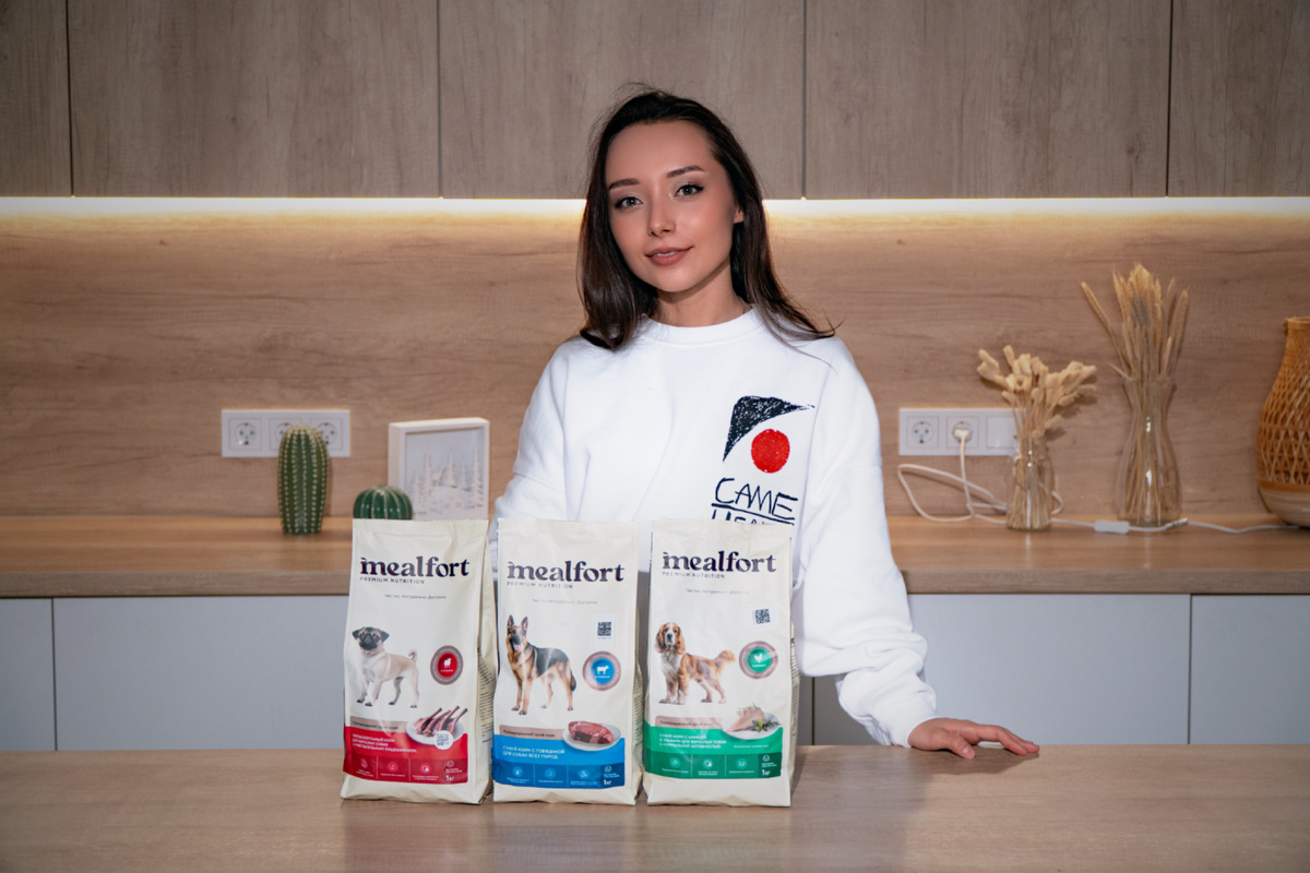 ассортимент кормов для собак / фото mealfort