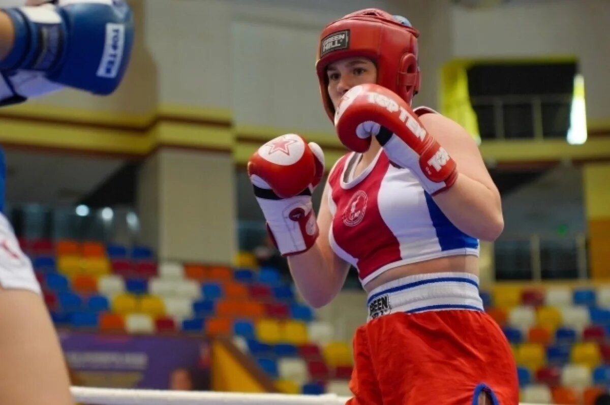    23-летняя Анастасия Козлова из Твери дважды стала лучшей в кикбоксинге в РФ