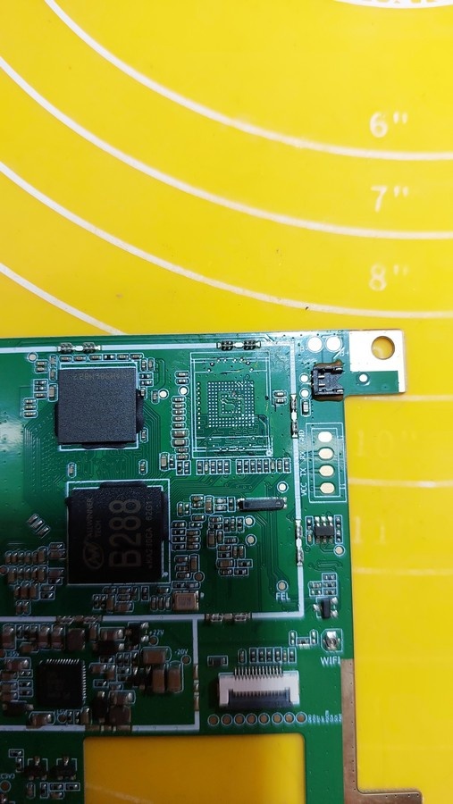 Микросхему памяти снял, не безупречно.