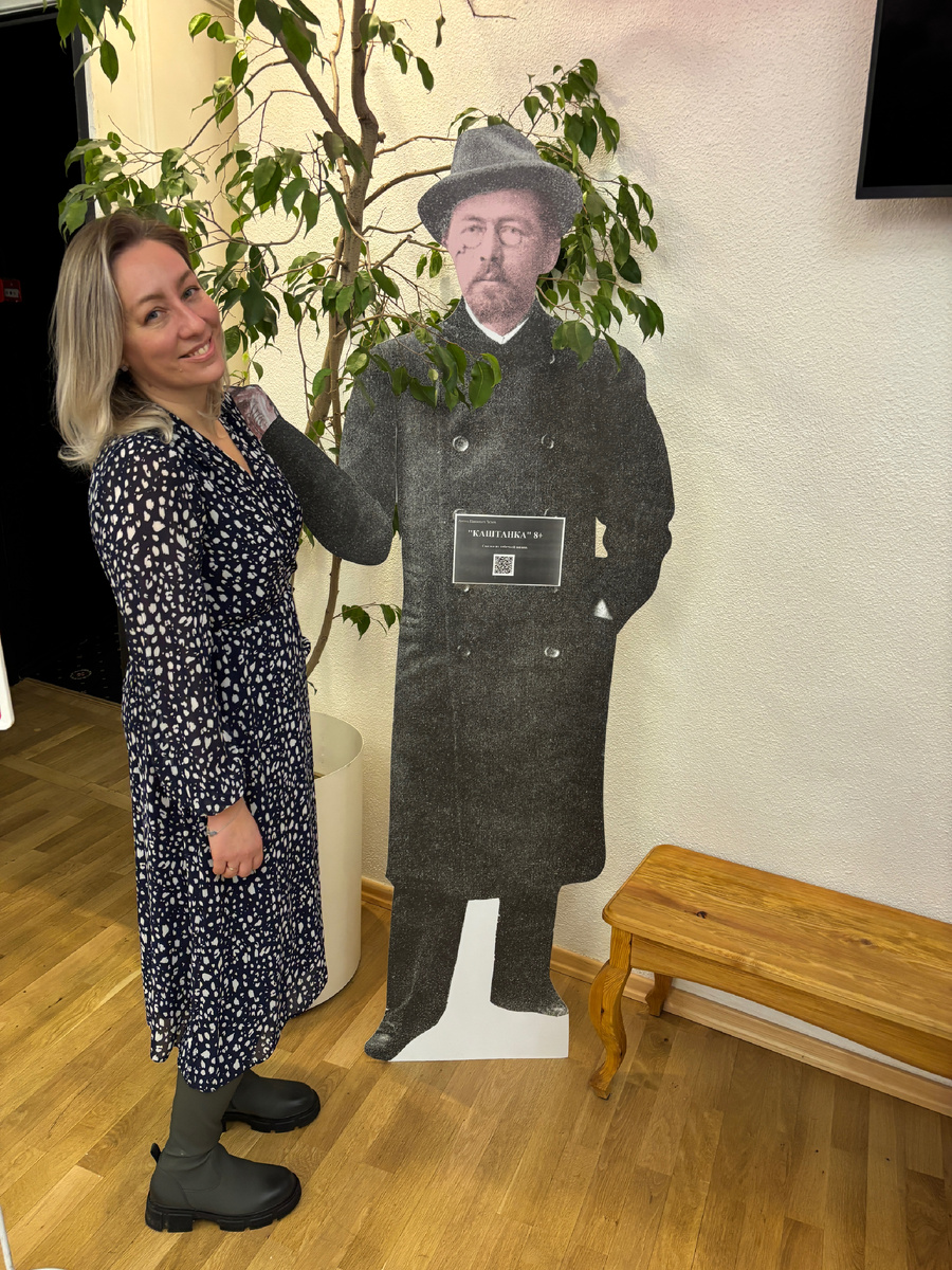 Фото автора. В прошлый раз в мои планы вмешался Николай Васильевич, а сейчас меня сбил с пути Антон Павлович )))