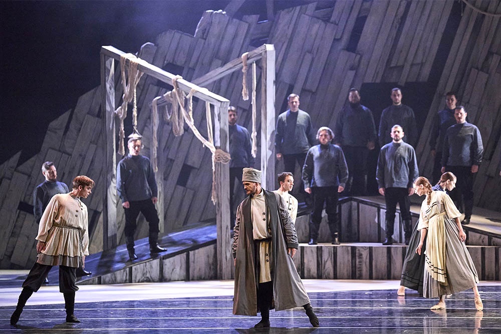    В балете "Поликушка" проза ранней повести Толстого соединяется с инструментальной музыкой Рахманинова. / Михаил Вильчук / Мариинский театр