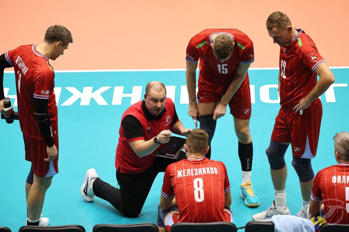    В тяжёлой борьбе нижегородцы смогли затащить соперника на тай-брейк