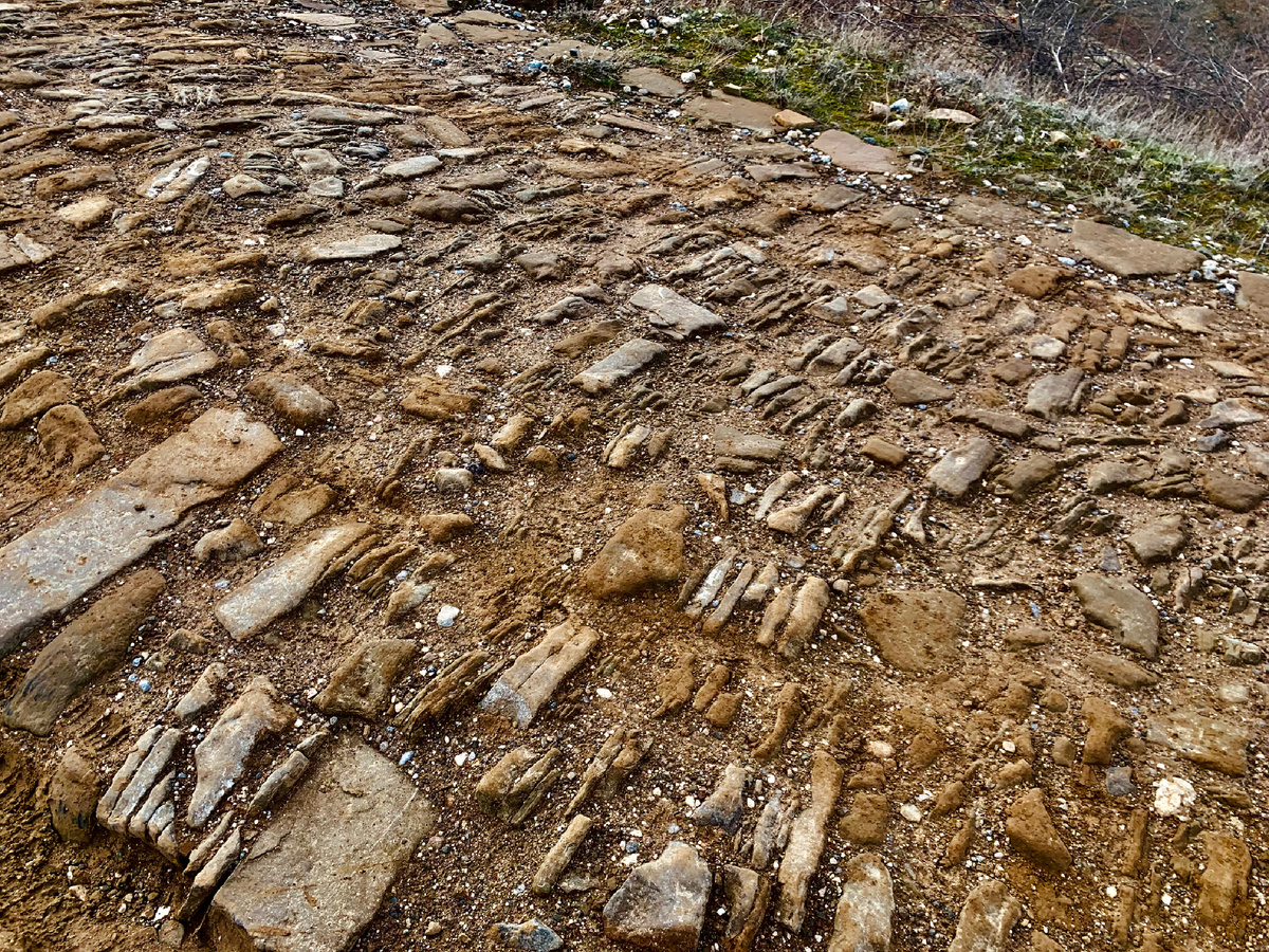 Мощеная дорога на маяк. Крым, Меганом