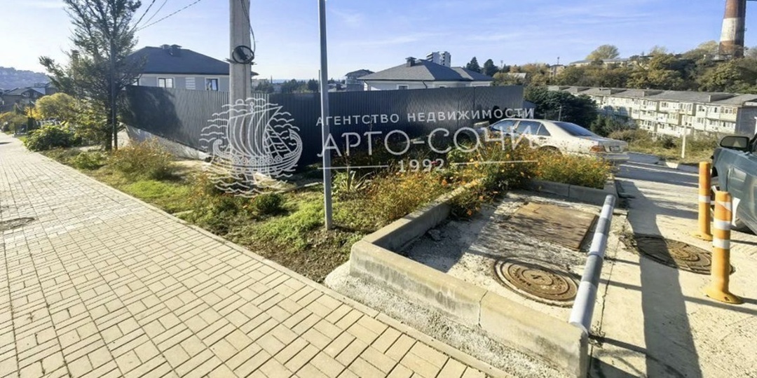 Земельный участок в Лазаревском