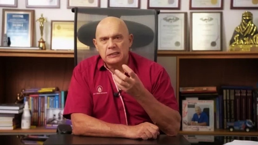 «В 70 лет 100 приседаний - не подвиг, а норма» - Бубновский разнес советы умников, рекомендующих на пенсии лишний раз не вставать с дивана