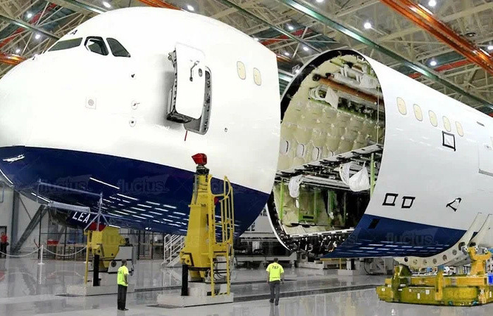 В сборочном цеху