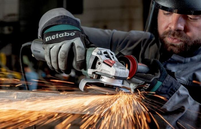 Уставы писаны кровью.