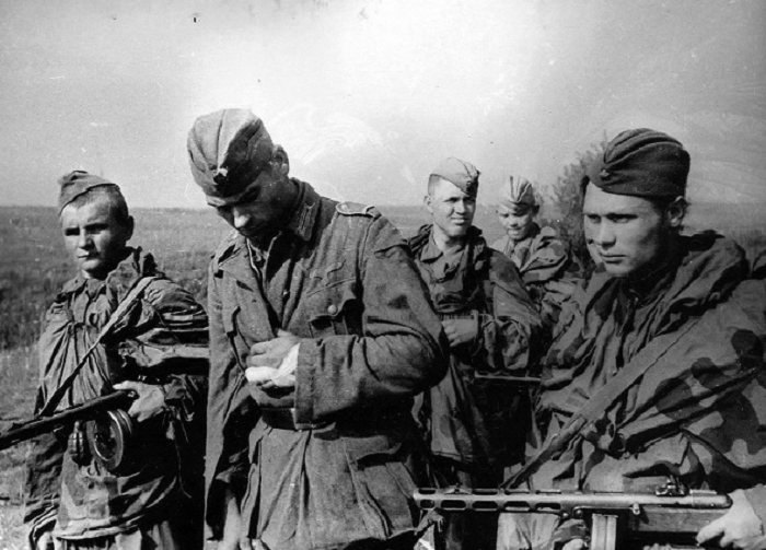 Как "уголовники" за "языком" в немецкий тыл ходили. Что у них получилось