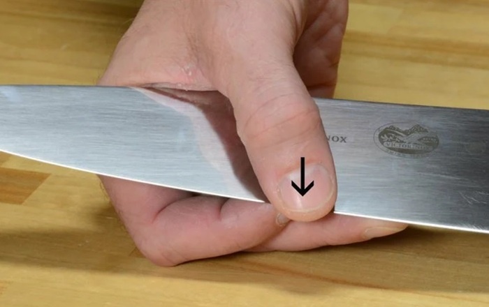 Проверка ножа на заусенцы