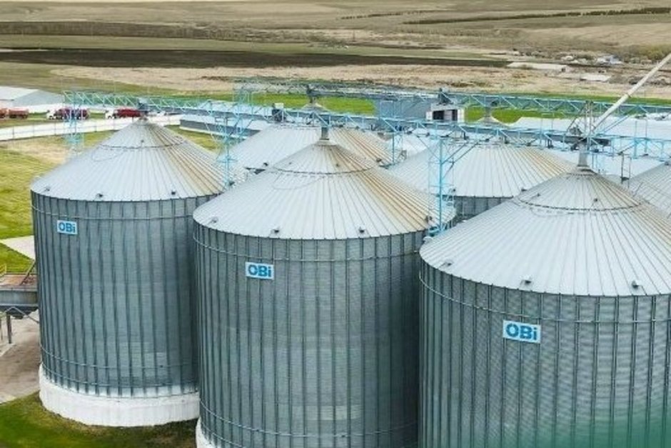    Еще весной холдинг «Чистополье» через свою фирму «Элеватор Текэ Тау» добился введения наблюдения в компаниях Раиса Сулейманова. скриншот аккаунта ХК "Чистополье" в Вконтакте