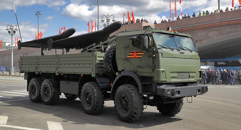 BI: Дроны "Герань" стали охотиться на самолеты и вертолеты ВСУ