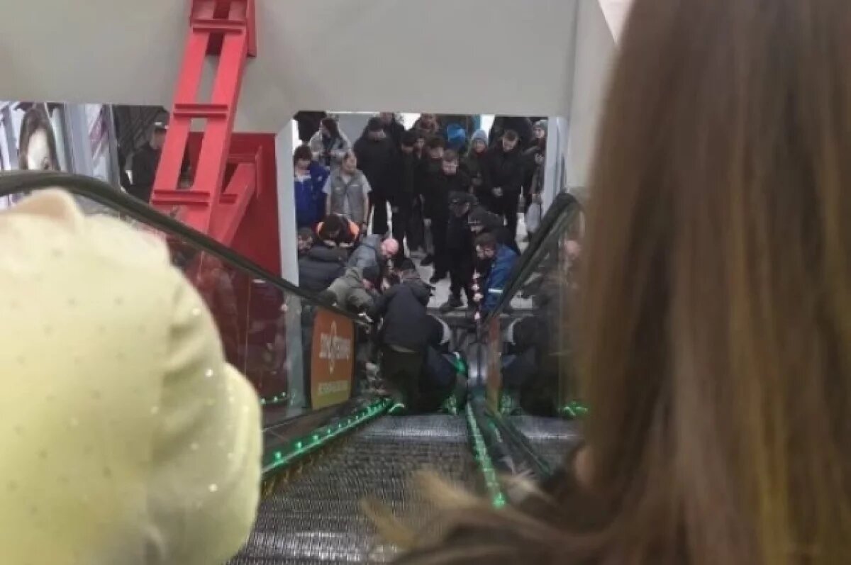    Минздрав Приморья рассказал о состоянии девочки после травмы на эскалаторе
