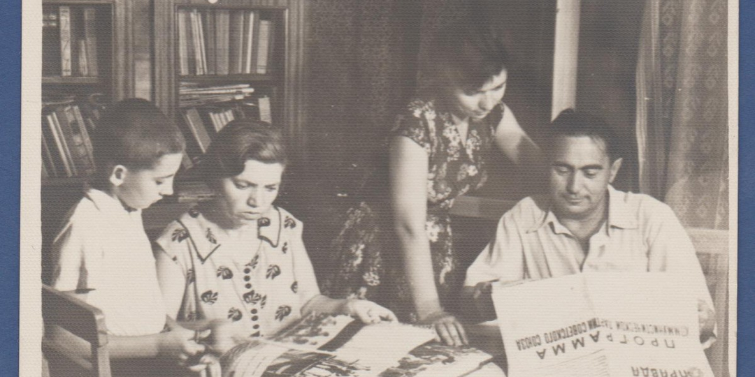 Утренние газеты и радио: как начинался день наших родителей