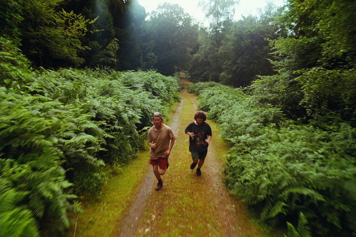 Кадр из фильма "Бугония".