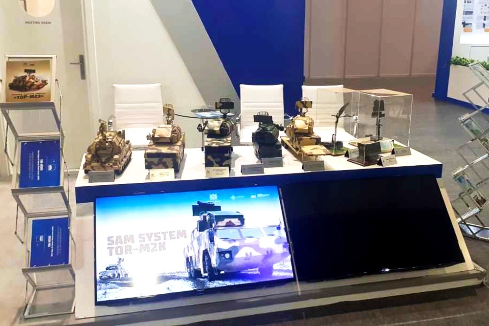    Россия уже показывала в Каире средства ПВО, такие как ракетные комплексы семейства "Тор". / Пресс-служба концерна ВКО - Алмаз - Антей