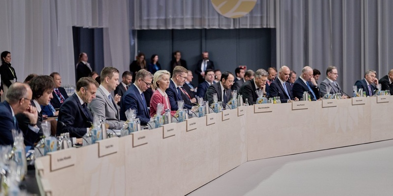 Евролидеры разных стран. фото: яндекс.